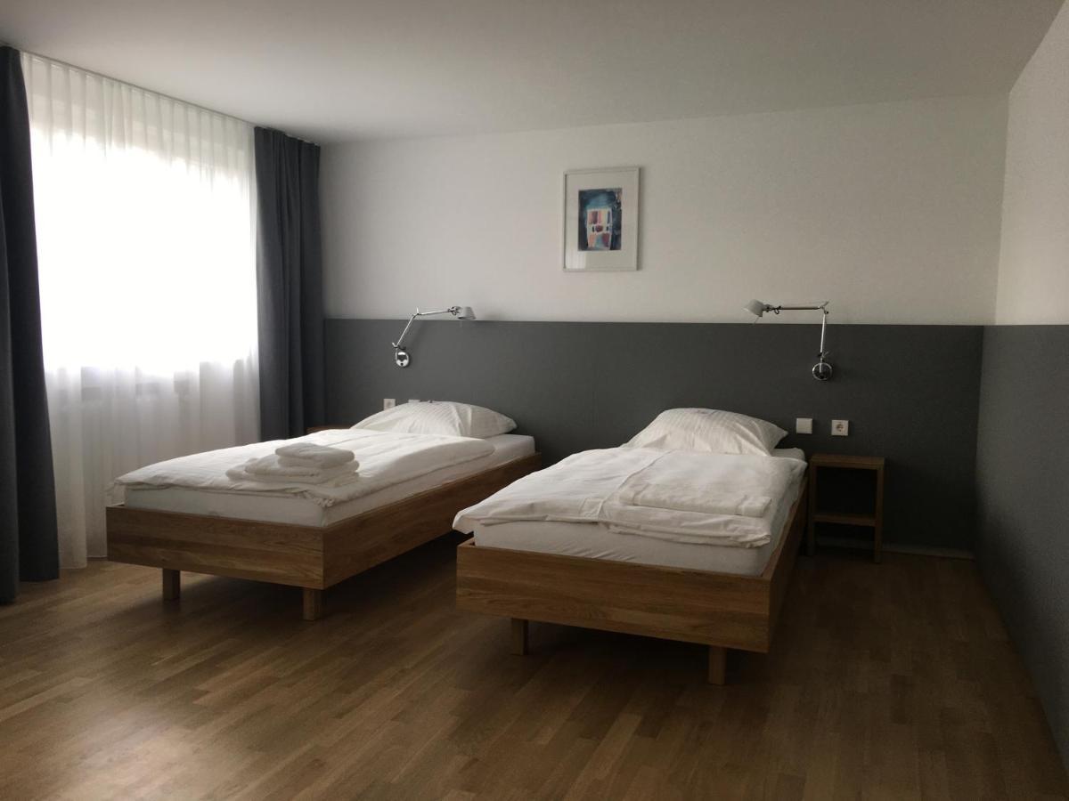 Evangelische Tagungsstaette Bad Boll Bagian luar foto